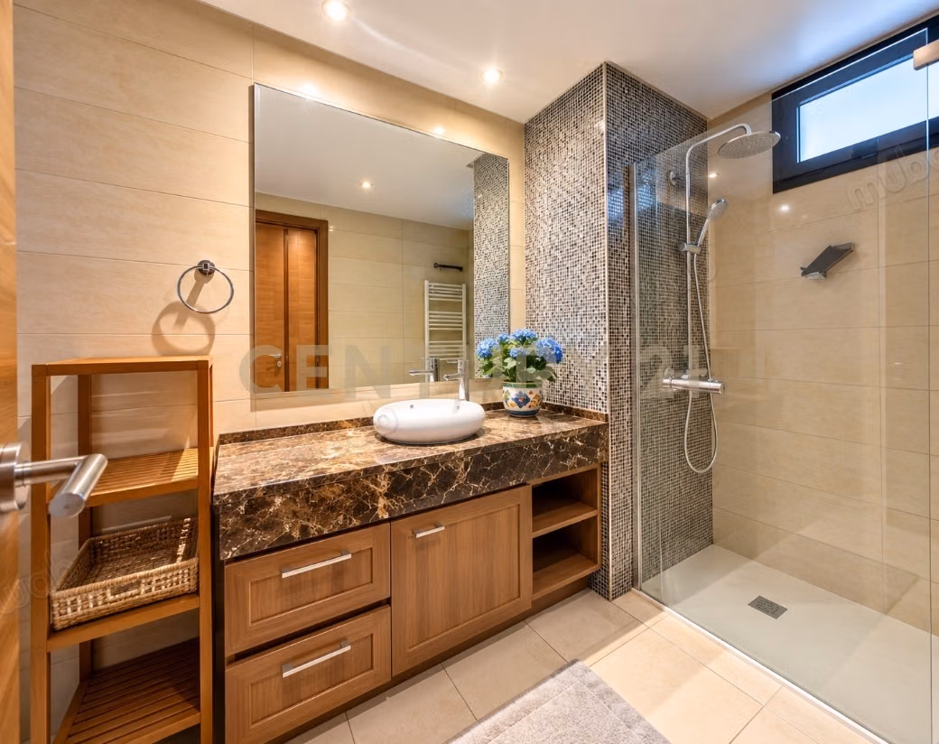 À vendre un Duplex avec Jardin en S3 à la Soukra