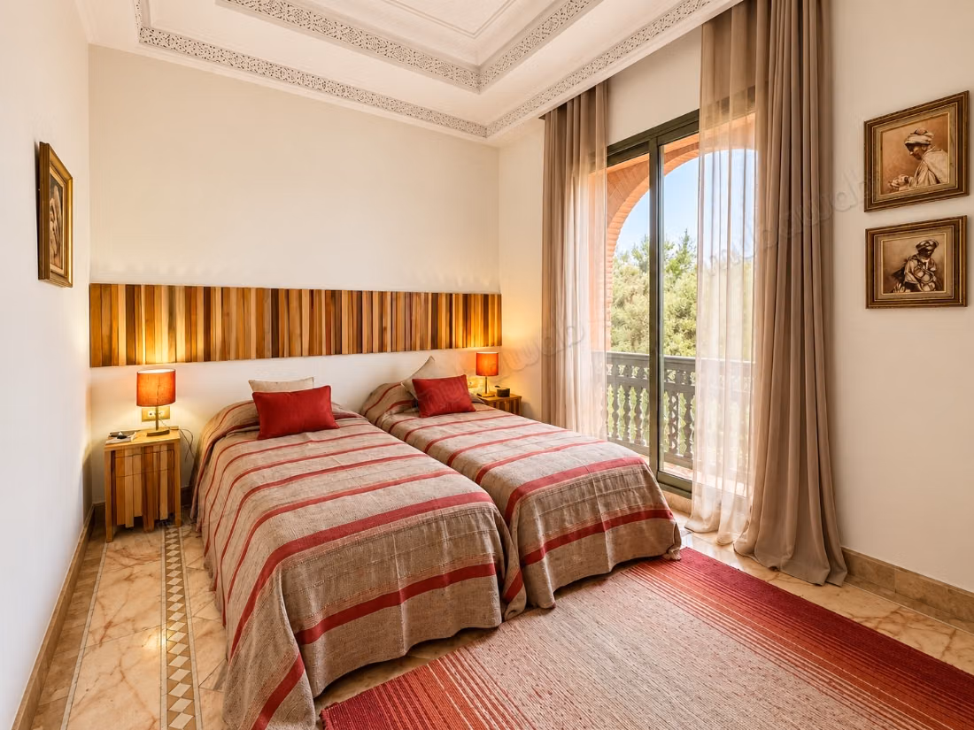 Apartamento en el tercer piso con 3 habitaciones y terrazas