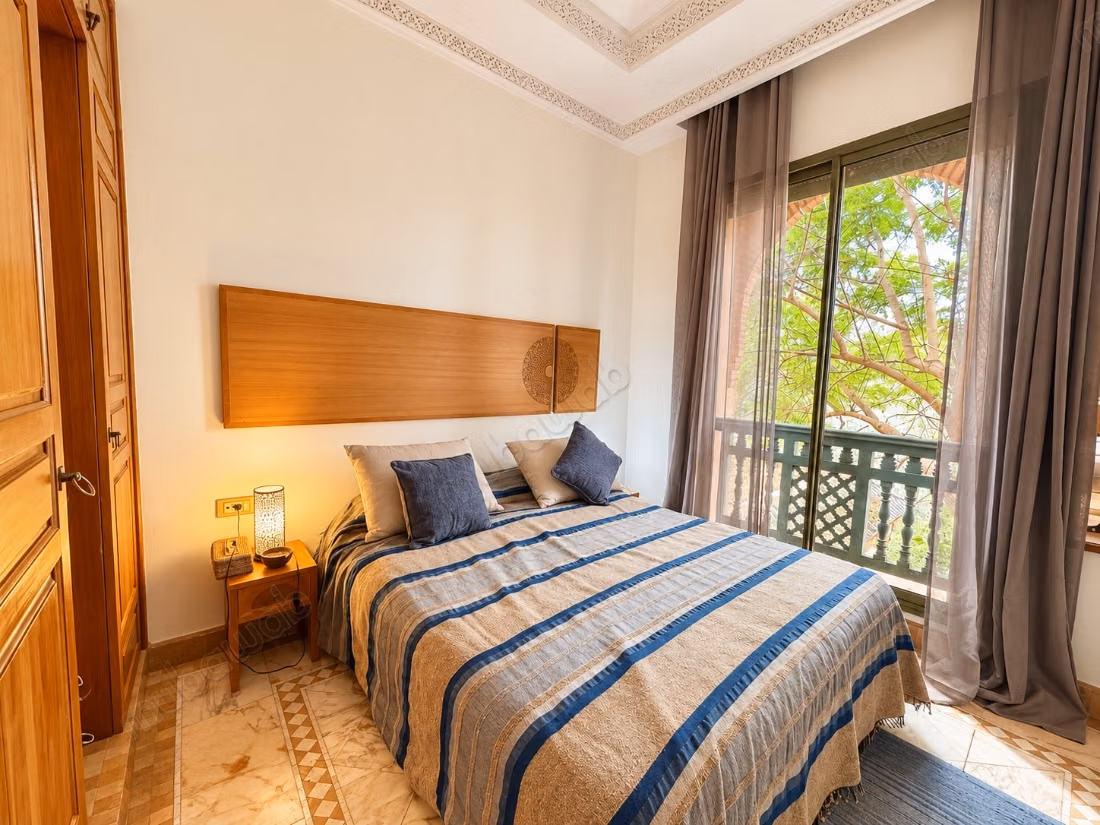 Apartamento en el tercer piso con 3 habitaciones y terrazas