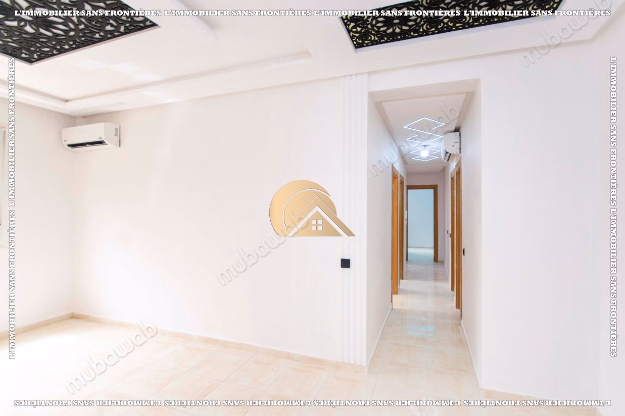 Appartamento vuoto nuovo di 59 m² in affitto – 3 camere, ascensore, parcheggio e aria condizionata split