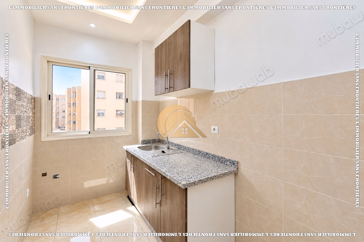 Appartamento vuoto nuovo di 59 m² in affitto – 3 camere, ascensore, parcheggio e aria condizionata split