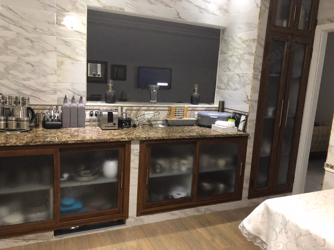 Vend appartement à Bizerte Le Corniche. 3 belles chambres. Fenêtres avec double vitrage et porte blindée