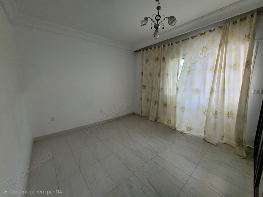 Vend appartement à Bizerte Le Corniche. 3 belles chambres. Fenêtres avec double vitrage et porte blindée