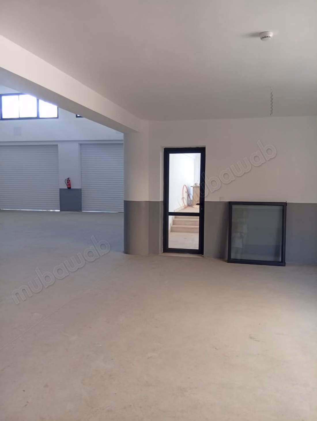 Dépôt à Louer – 600 m² – 3 Niveaux