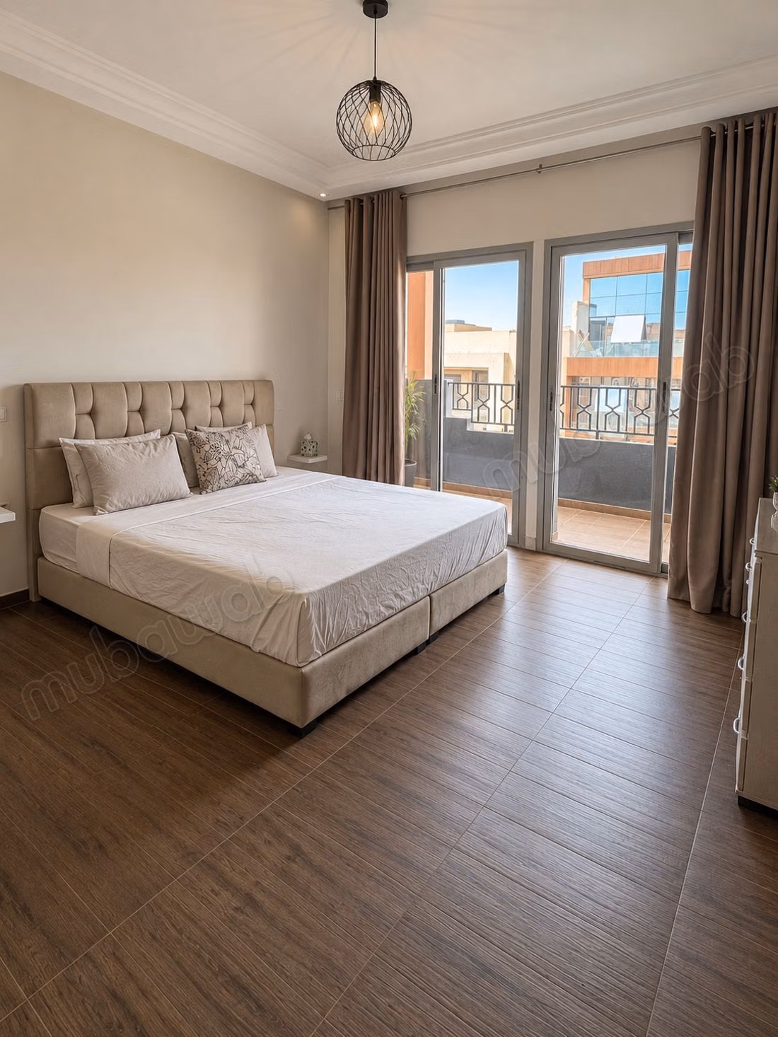 Duplex arredato in affitto a lungo termine a Hivernage