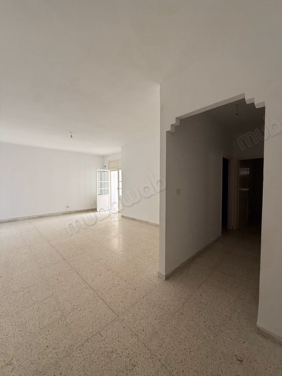 Appartamento in vendita a La Manouba. 2 camere da letto piacevoli. Antenna parabolica e sicurezza