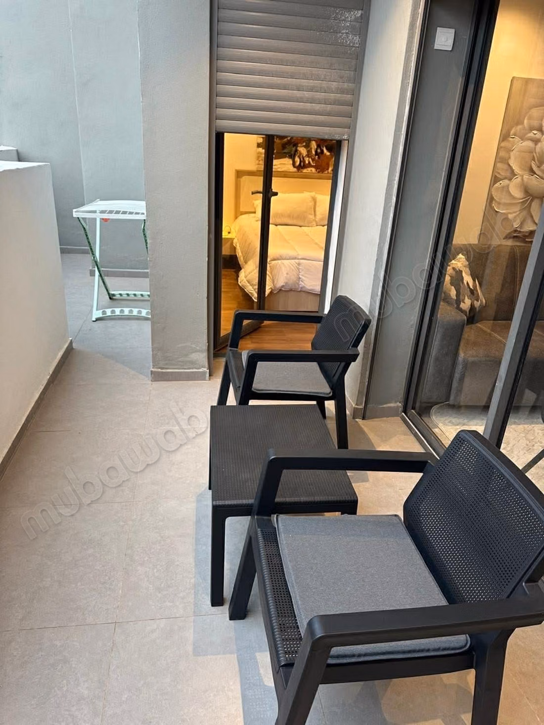 Très bel appartement à louer à Gauthier. 1 jolie chambre. Bien meublé