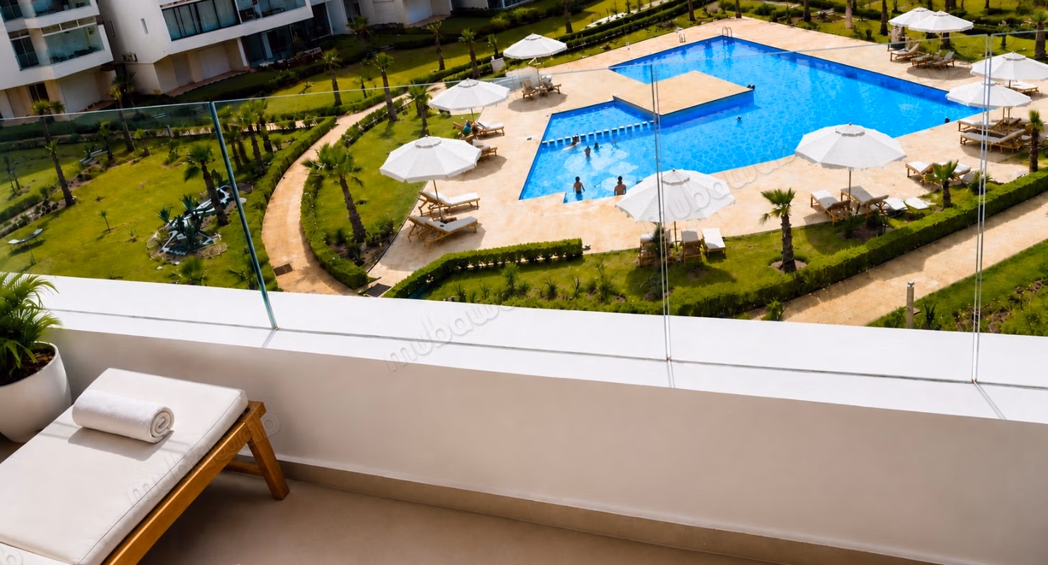 Appartement à vendre à Lamharza Essahel. 3 grandes pièces. Meublé