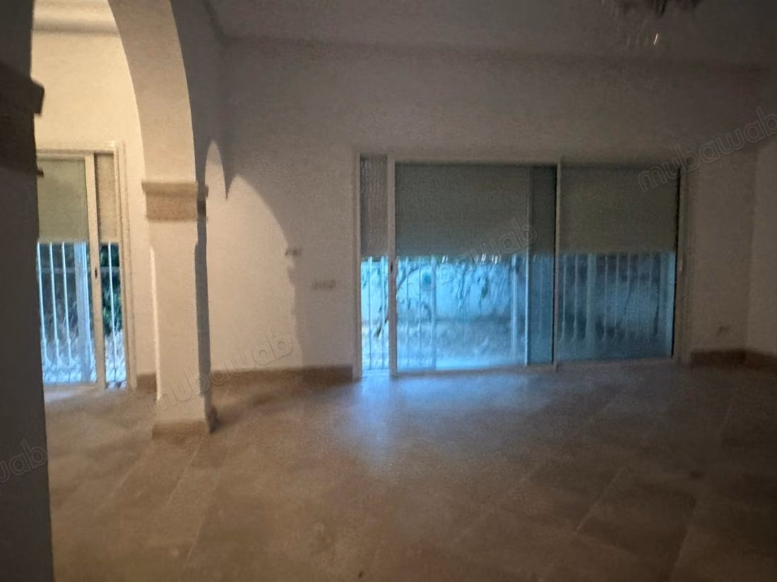 Stunning villa for rent in Cité Les Pins. Area of 600 m². Well furnished
