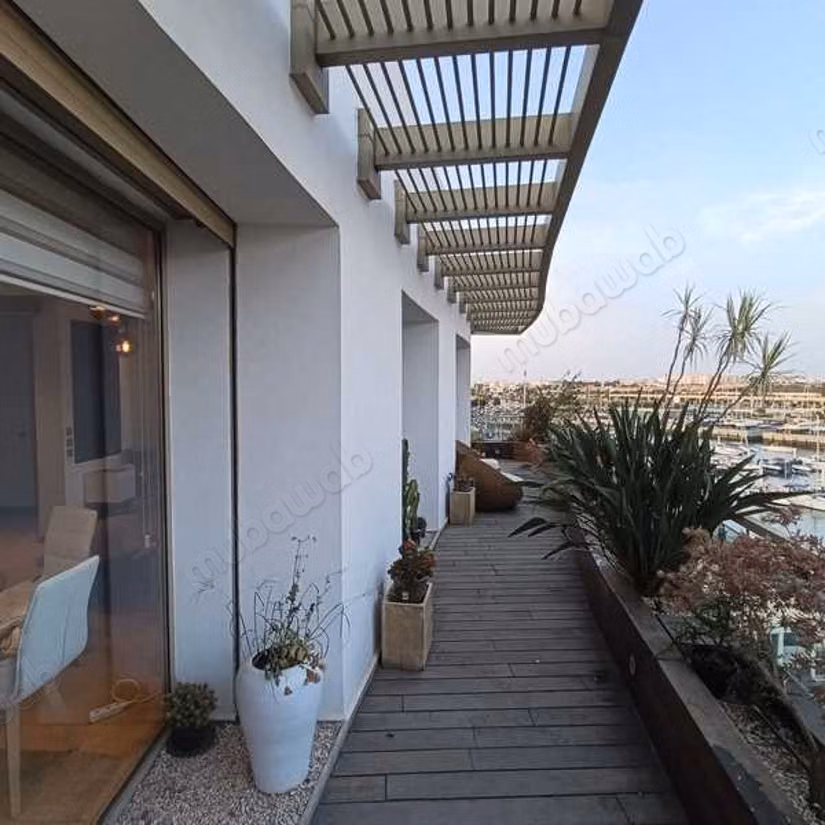 Appartamento in Vendita di 190.0 m² a Salé, Marina