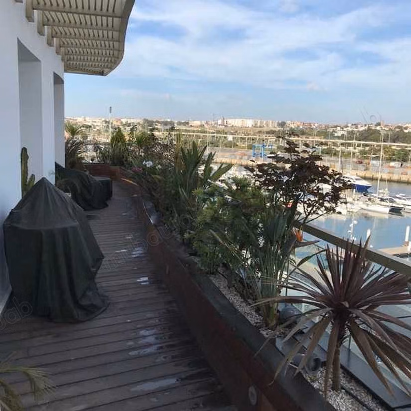 Appartamento in Vendita di 190.0 m² a Salé, Marina