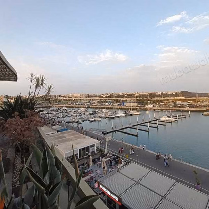 Appartamento in Vendita di 190.0 m² a Salé, Marina