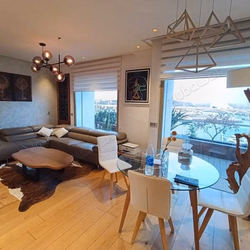 Appartamento in Vendita di 190.0 m² a Salé, Marina