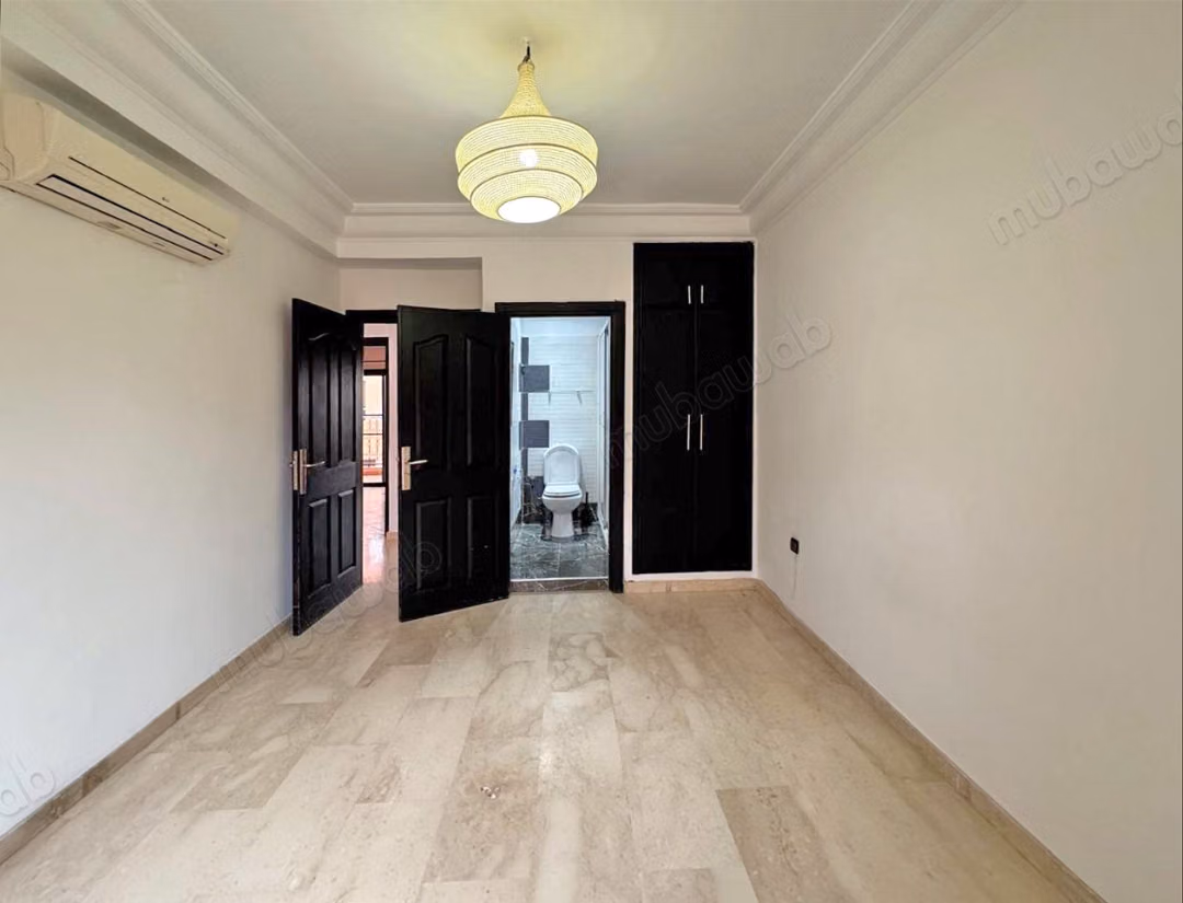 Appart. Traversant, 2 Chambres, 2 SDB, Terrasse