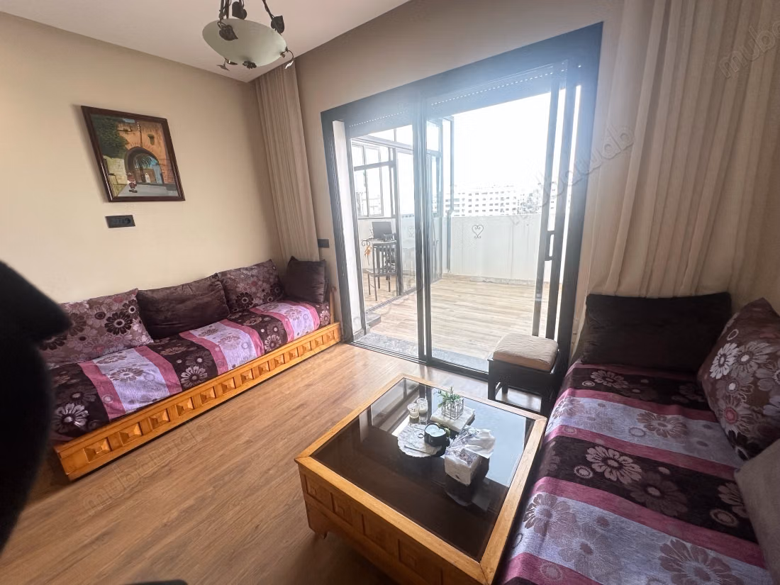 Very Beautiful 2-bedroom apartment with a large terrace for sale in Bourgogne Ouest. Area of 110 m²