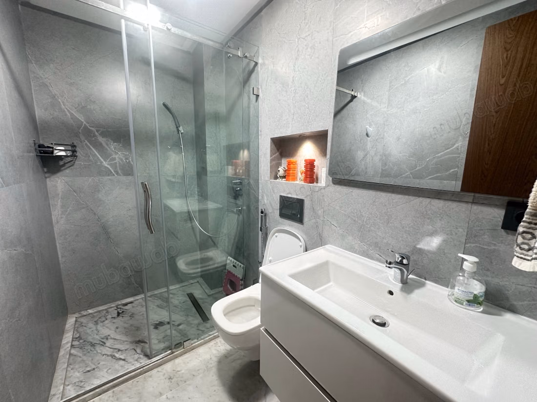 Very Beautiful 2-bedroom apartment with a large terrace for sale in Bourgogne Ouest. Area of 110 m²