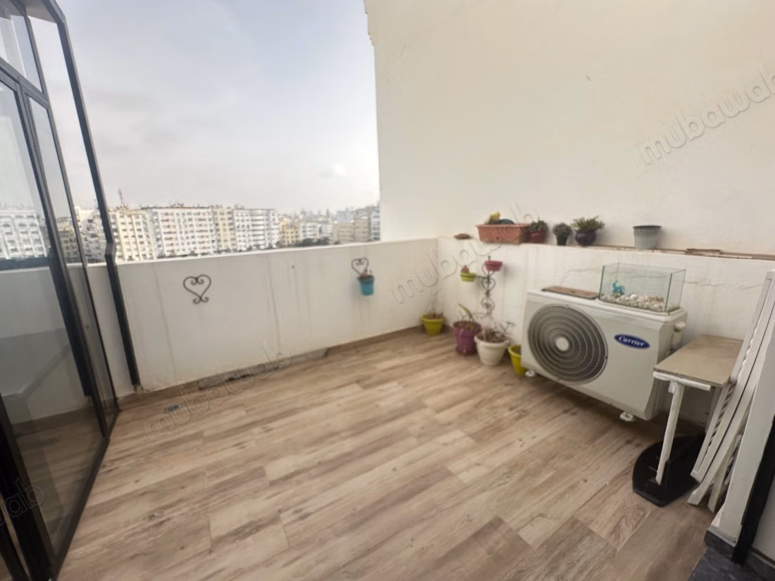 Very Beautiful 2-bedroom apartment with a large terrace for sale in Bourgogne Ouest. Area of 110 m²