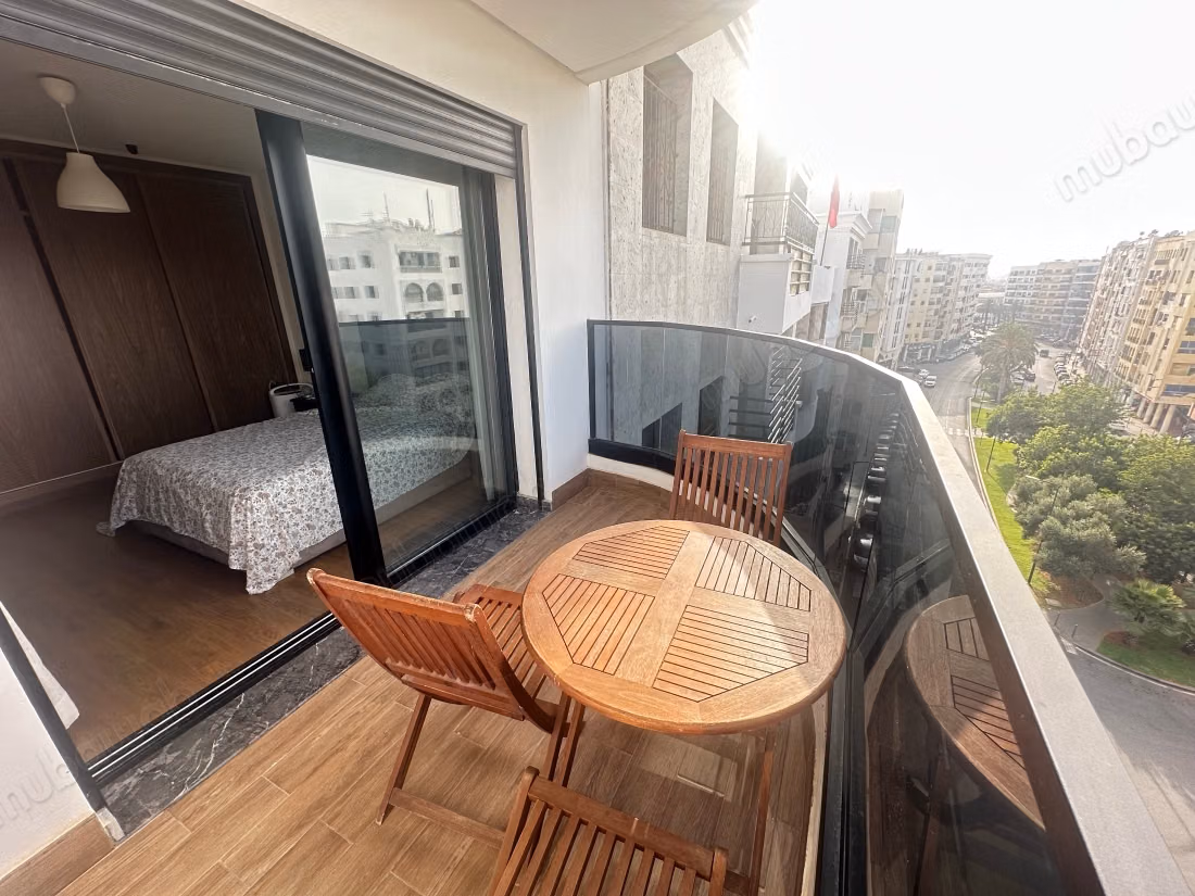Very Beautiful 2-bedroom apartment with a large terrace for sale in Bourgogne Ouest. Area of 110 m²