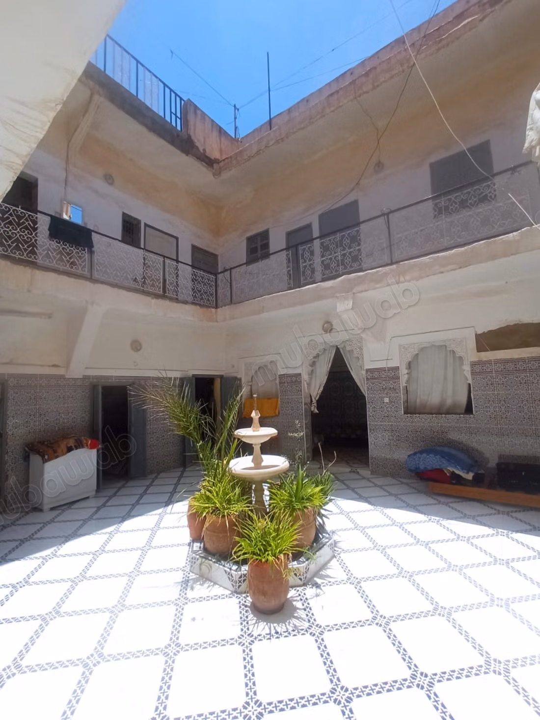 Encuentra tu riad para comprar en Ben Saleh. Superficie 154 m²