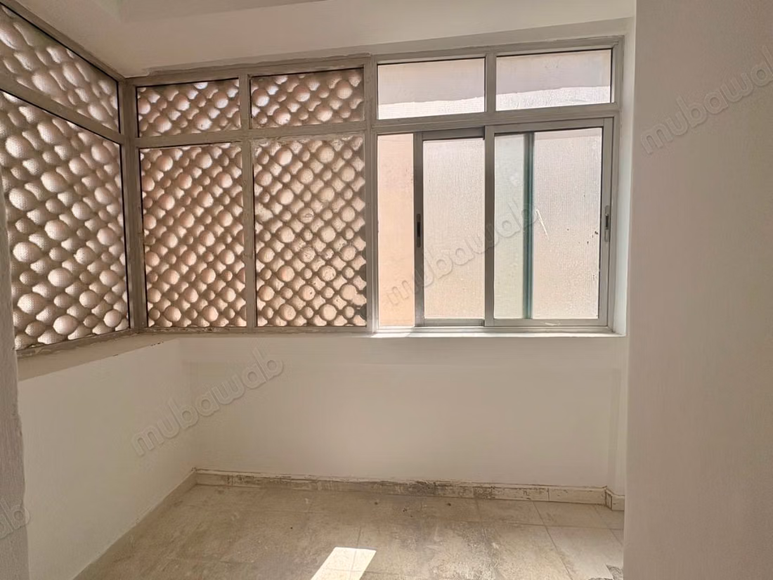 Bell'appartamento in affitto ad Anfa. Superficie di 125 m². Ascensore e garage