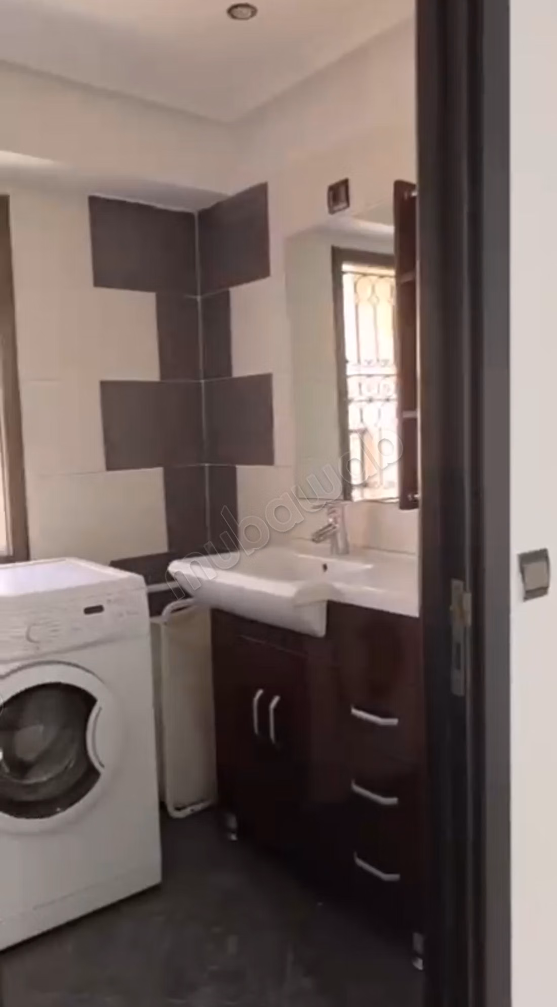 Appartement vide à victor Hugo
