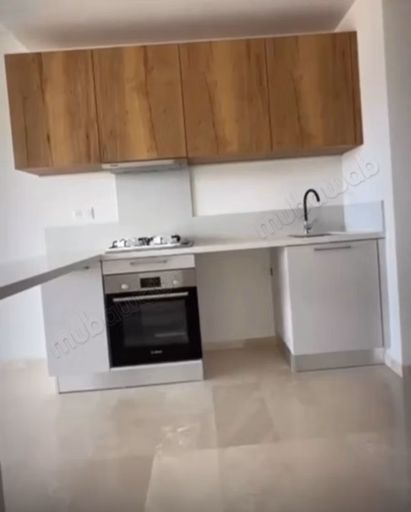 Superbe appartement à louer à Casablanca Finance City. 1 chambre. Fenêtres double vitrage et chauffage central