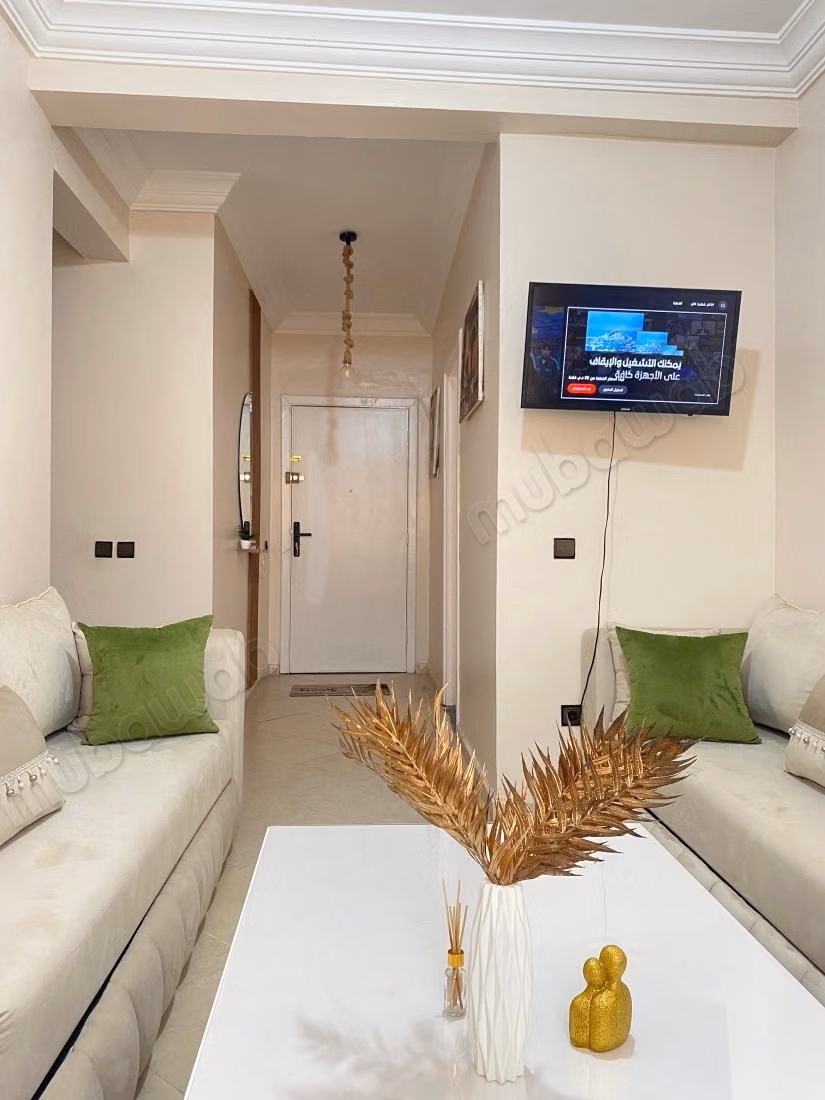 Bellissimo appartamento in affitto a Hay Mabrouka. Superficie di 56 m². Ben arredato