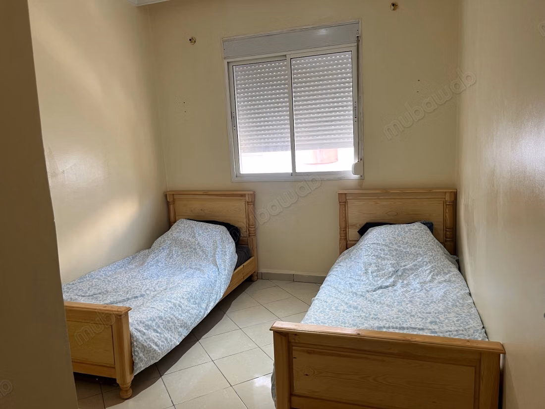Appartements te huur in de vredeswijk. Totale oppervlakte 70 m². Satellietschotel en beveiliging.