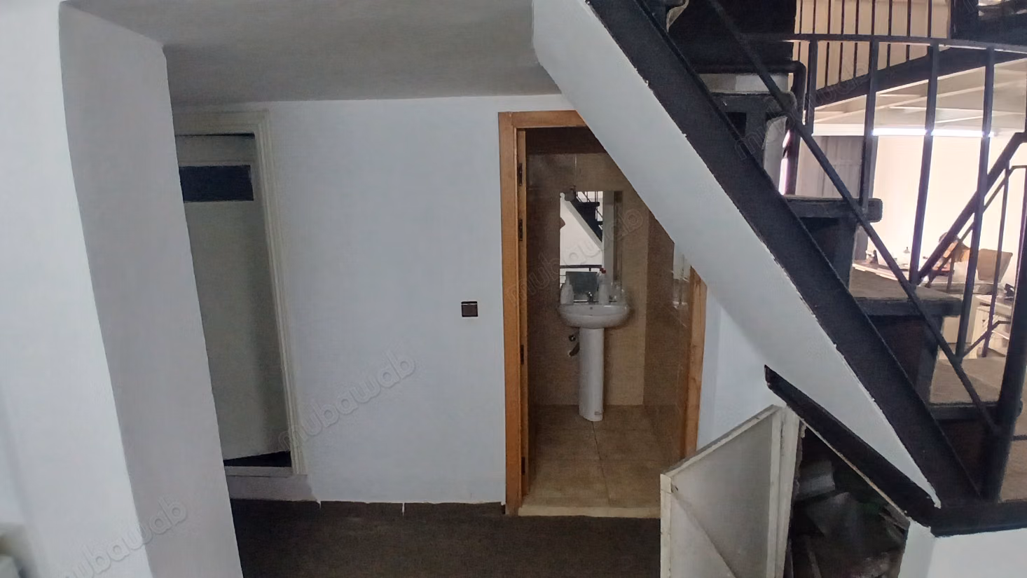 Local commercial à louer à Hay Hassani.
Surface de 193 m²
