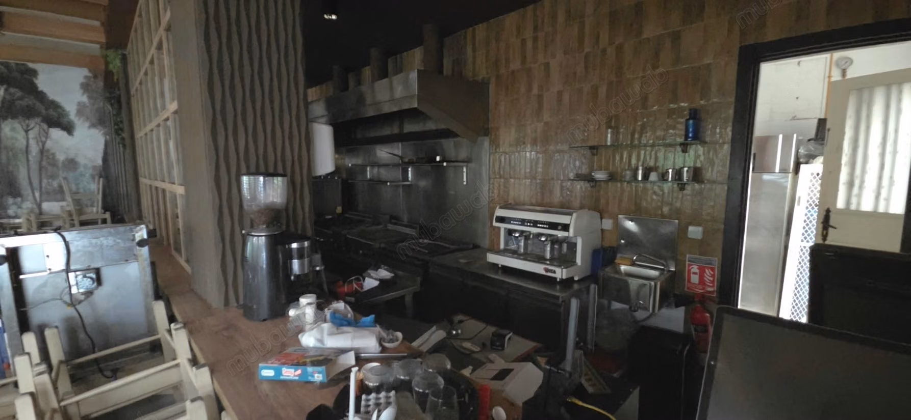 Gauthier – locale ristorante chiavi in mano di 200 m² con doppia terrazza, posizione premium