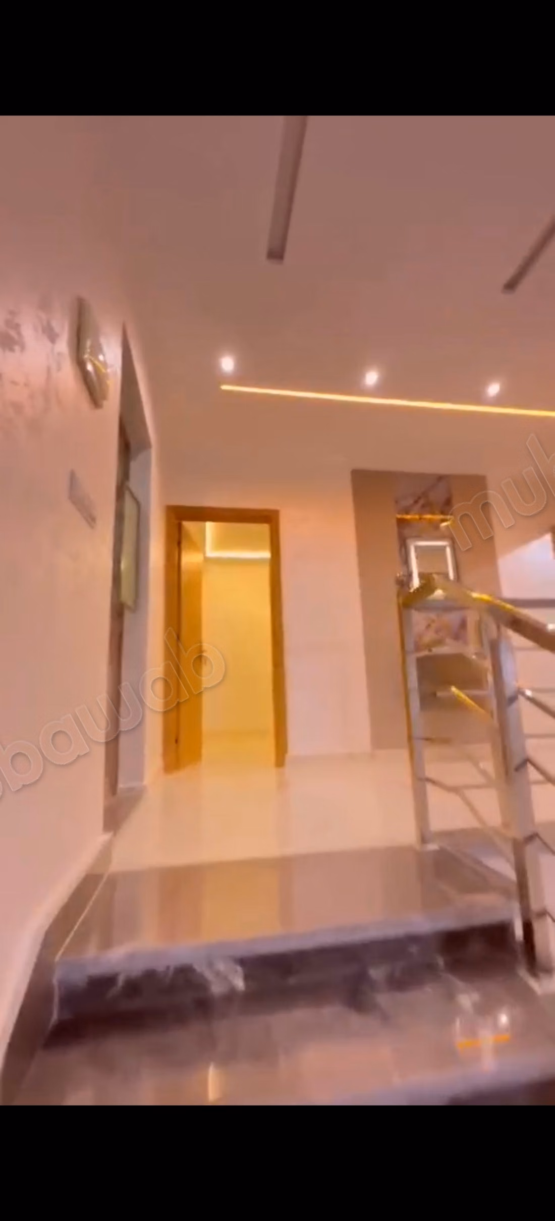 House for sale in Lazaret. 2 rooms. Armored door and satellite dish