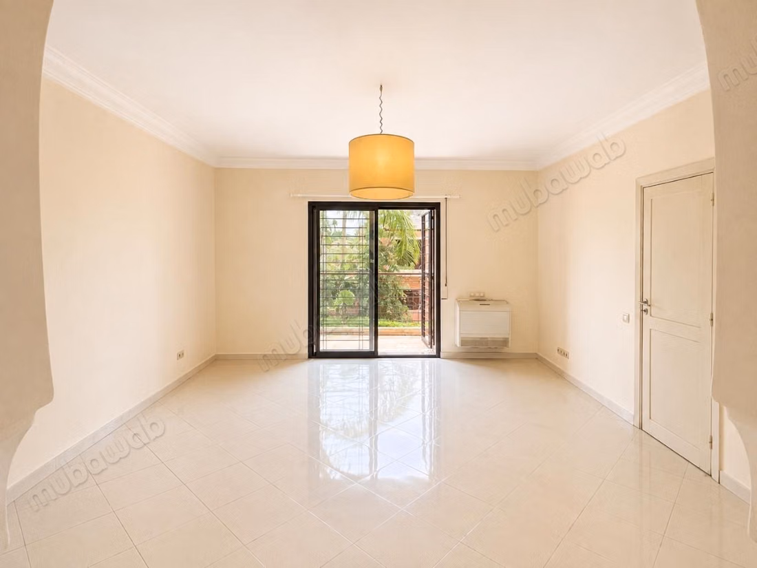 Villa di alta classe in affitto a Hay Targa. 5 stanze. Lavatrice