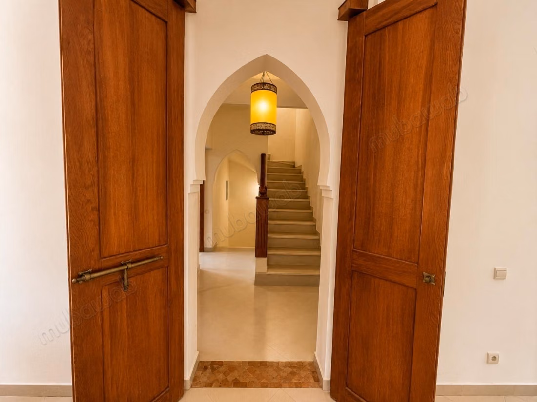 Villa di alta classe in affitto a Hay Targa. 5 stanze. Lavatrice