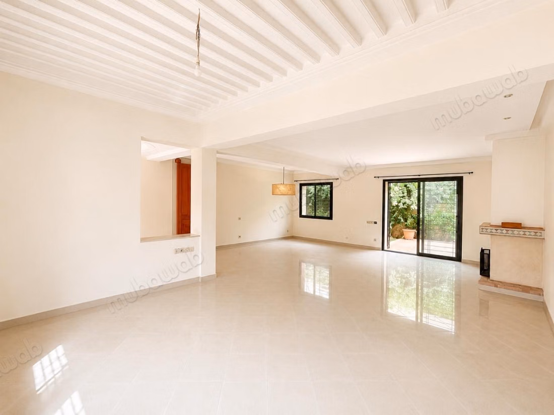 Villa di alta classe in affitto a Hay Targa. 5 stanze. Lavatrice