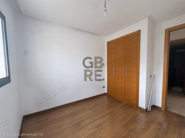 Bonito apartamento vacío en alquiler en una residencia con piscina en Prestigia