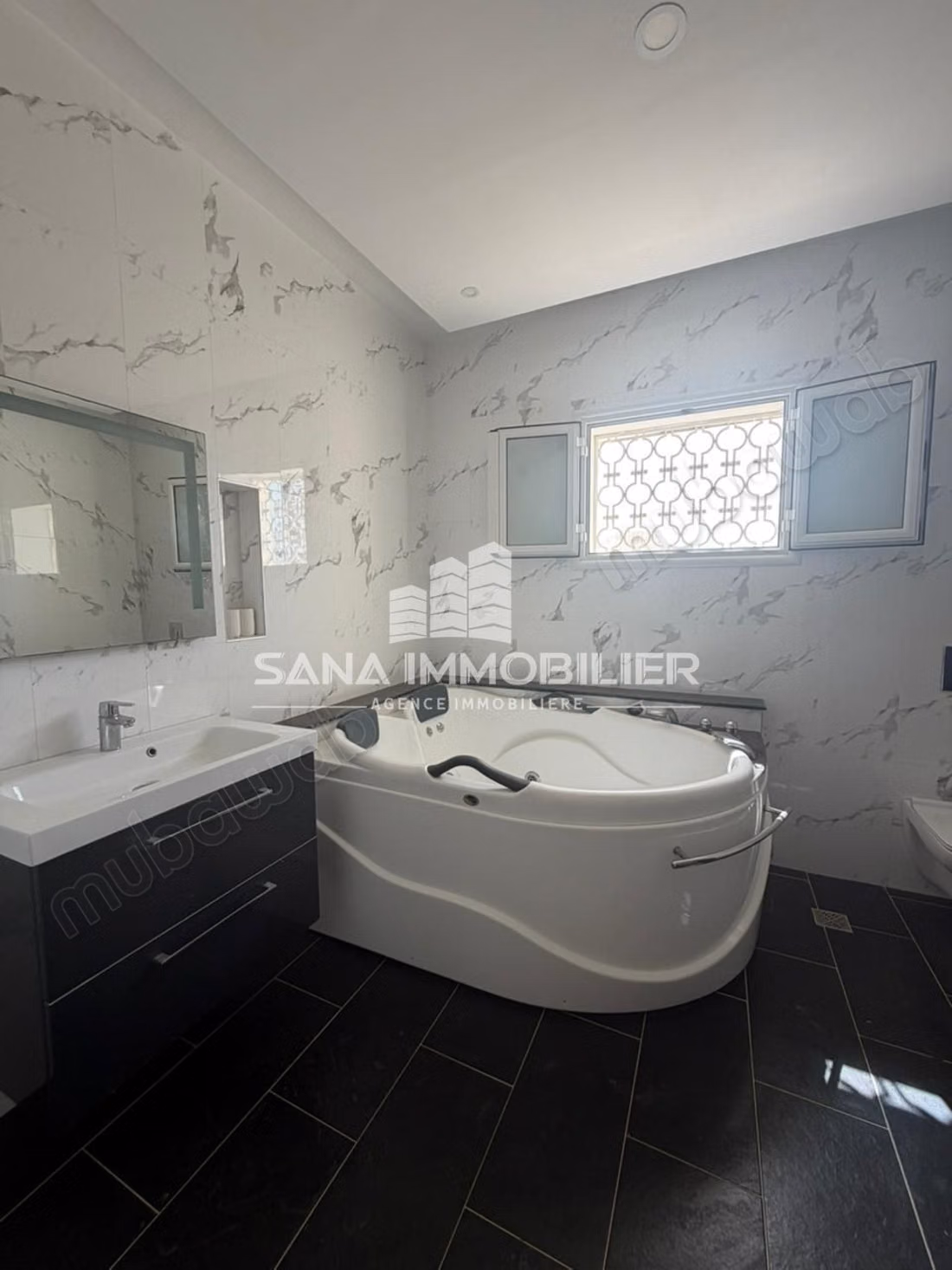À VENDRE – Villa style duplex