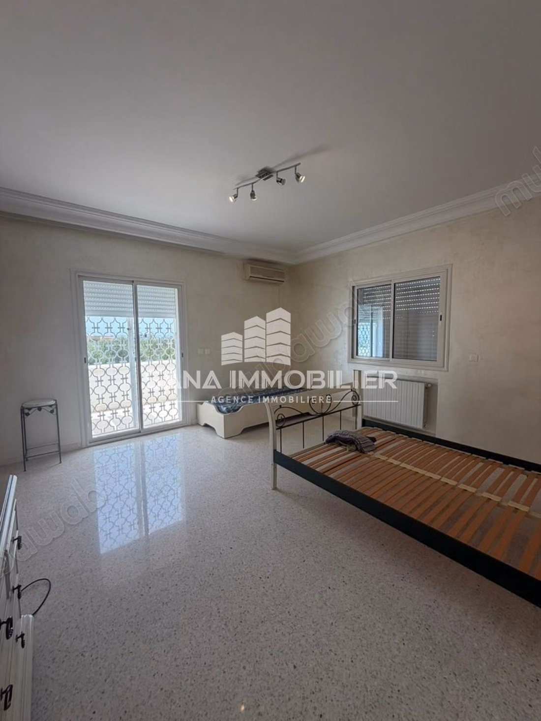 À VENDRE – Villa style duplex