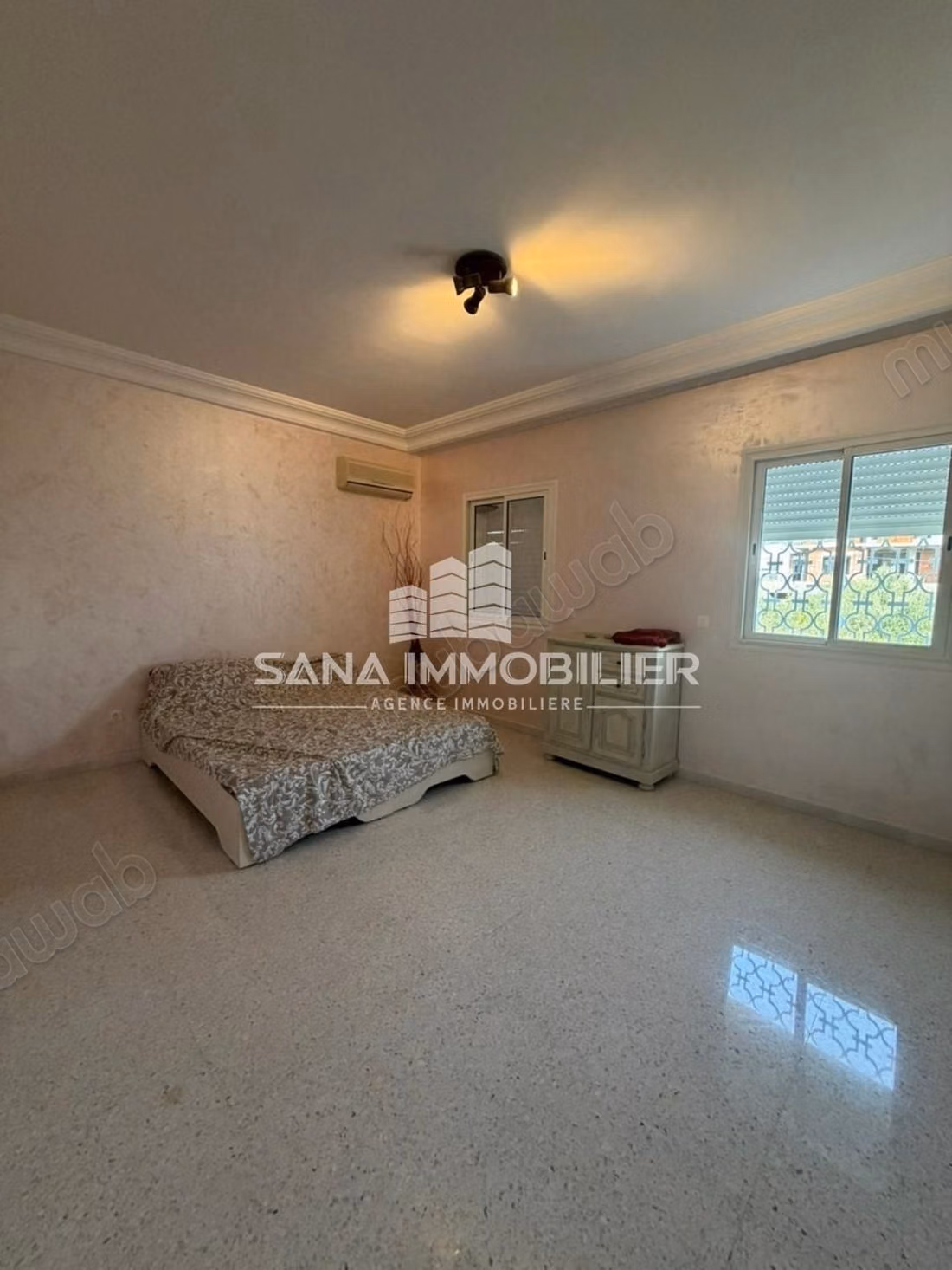 À VENDRE – Villa style duplex