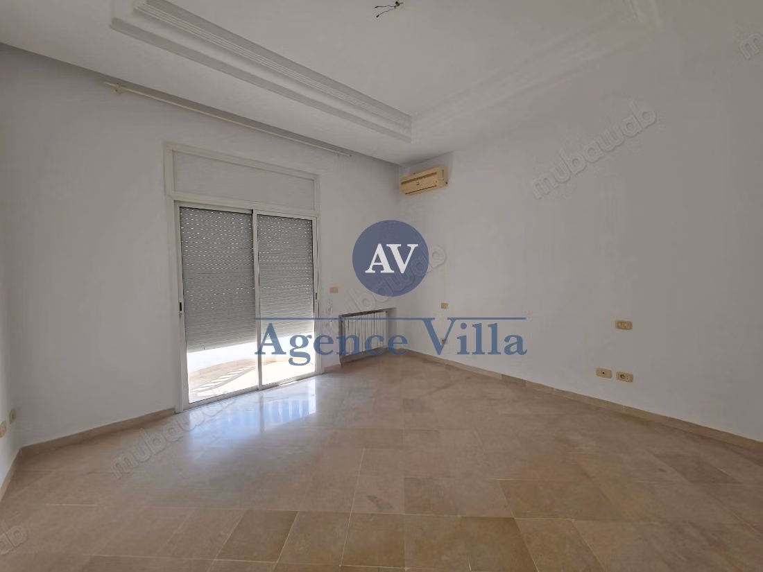 A louer une villa s6 à Carthage avec vue sur mer