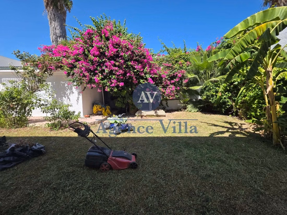A louer une villa s6 à Carthage avec vue sur mer