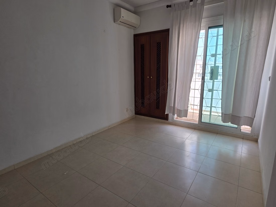 Bel appartamento con terrazza ad Agdal