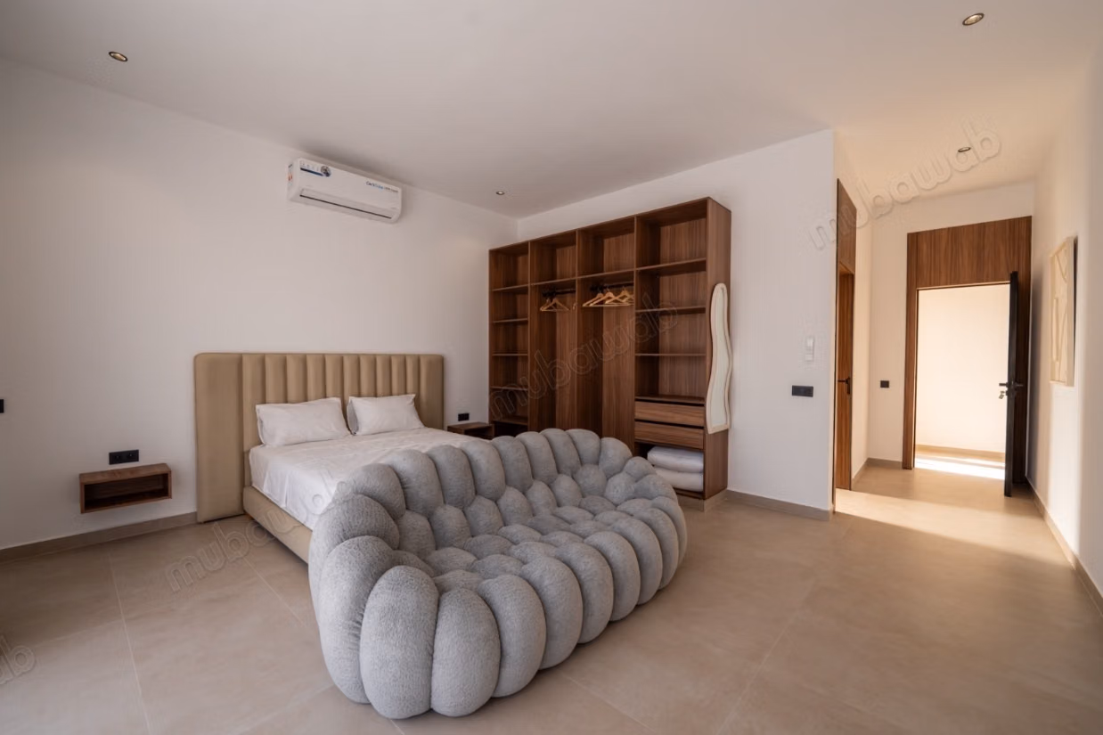 Elegante Villa met 3 Slaapkamers en Privé Zwembad – Langdurige Verhuur