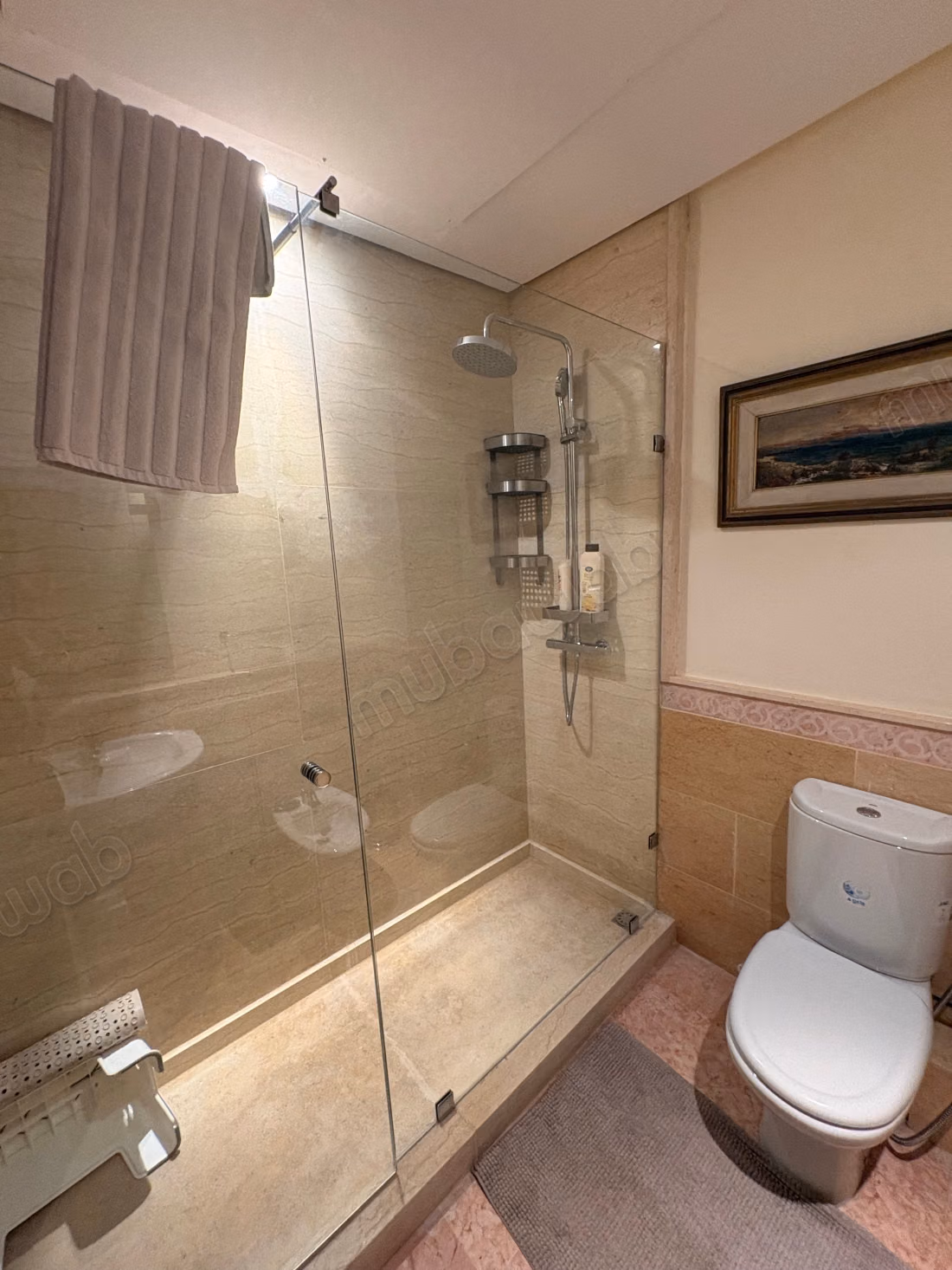 Prachtig appartement te huur in Agdal. Totale oppervlakte 150 m². Goed ingericht