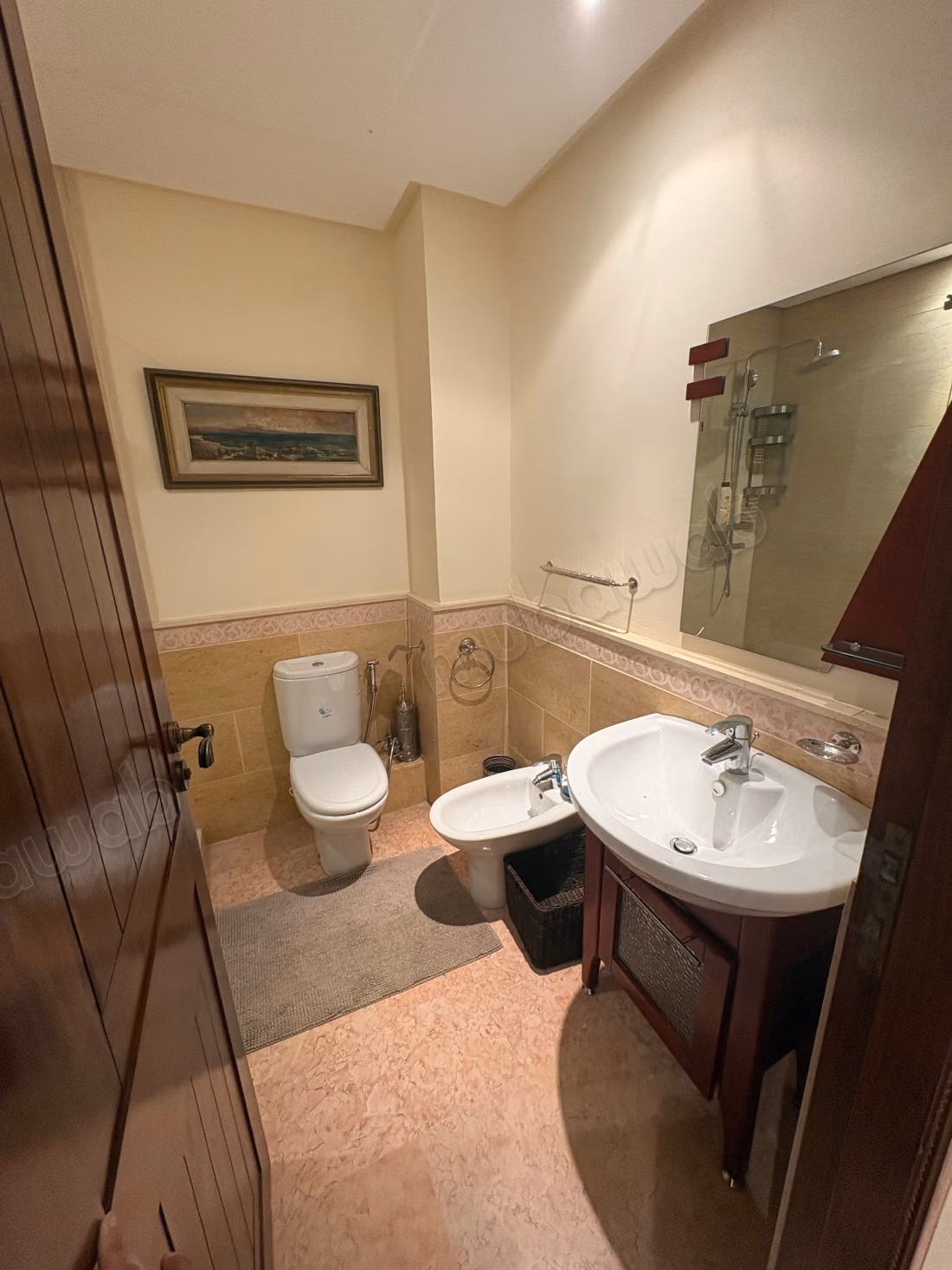 Prachtig appartement te huur in Agdal. Totale oppervlakte 150 m². Goed ingericht