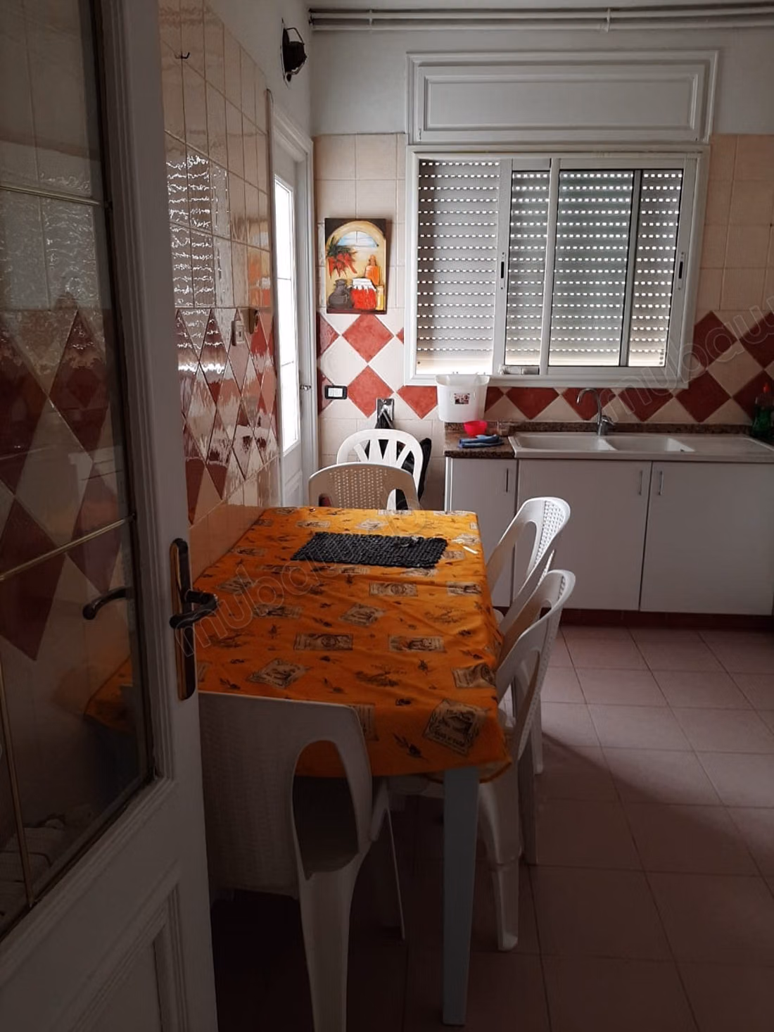 À LOUER – Appartement S2 Meublé à Ennasr