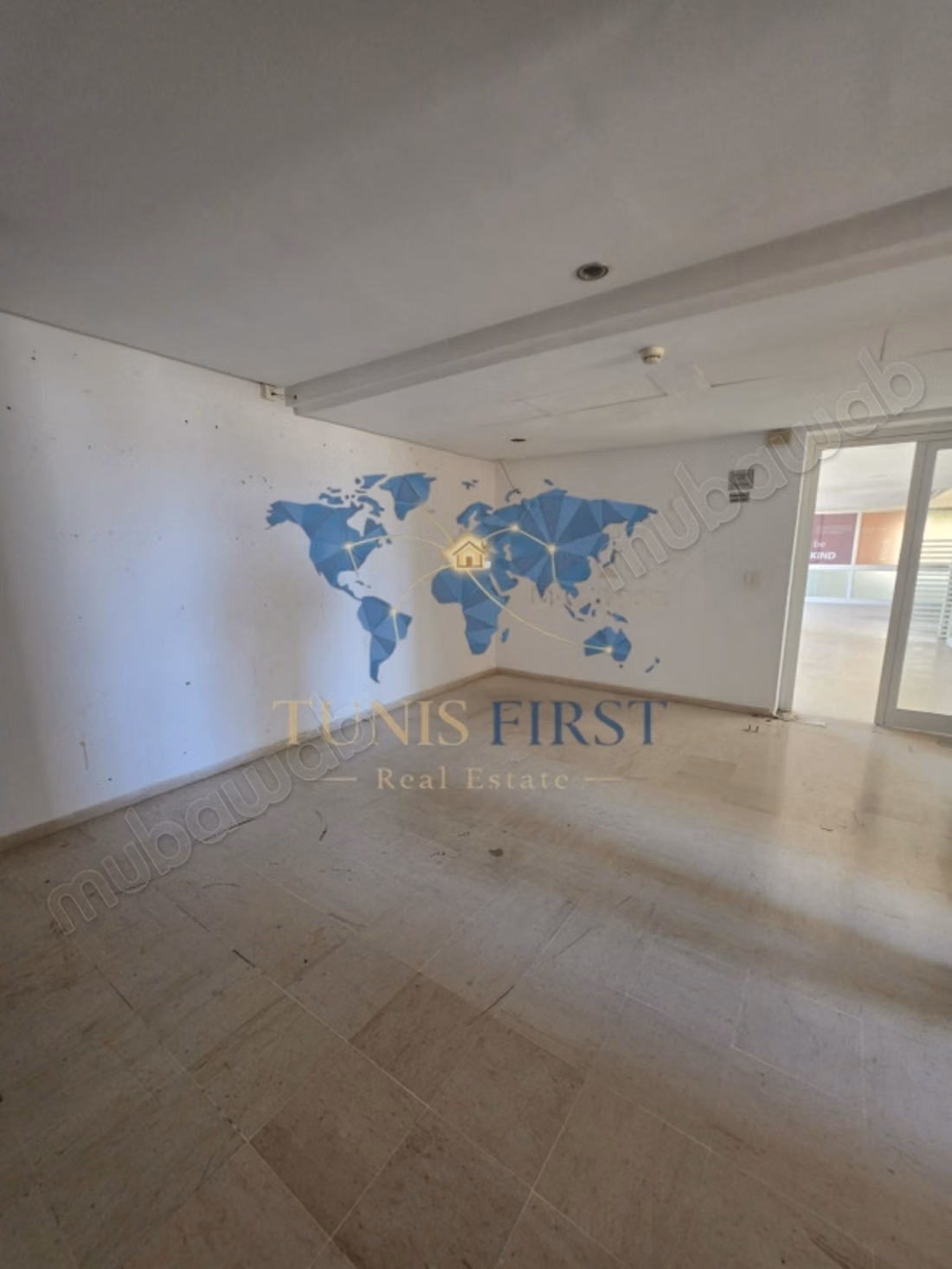 For Rent Open Space of 300 m² at the Lakeside 1
