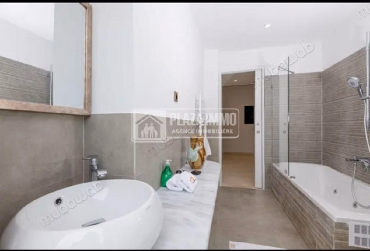 For rent a ground floor of a villa at Golden Tulip