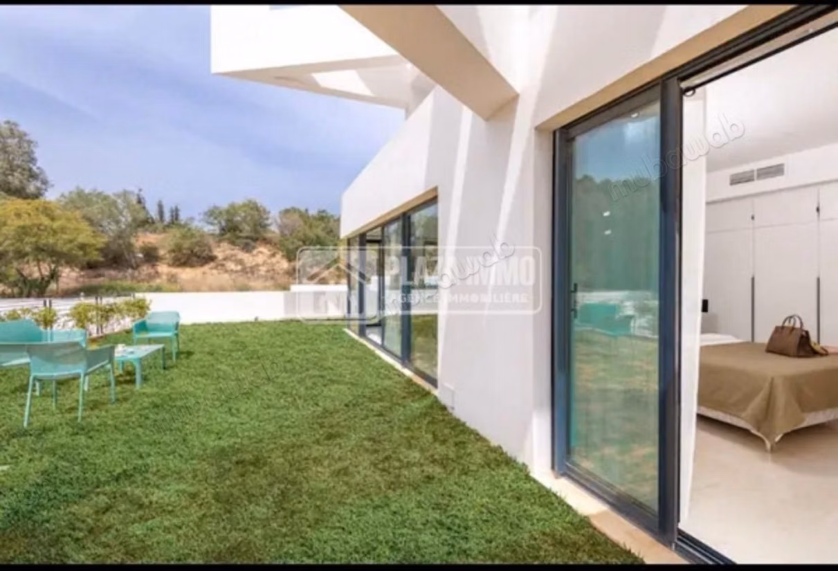 For rent a ground floor of a villa at Golden Tulip