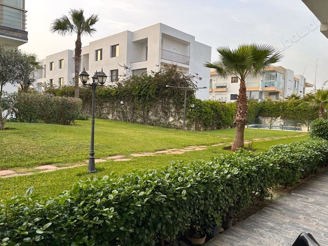 Joli appartement non meublé à louer