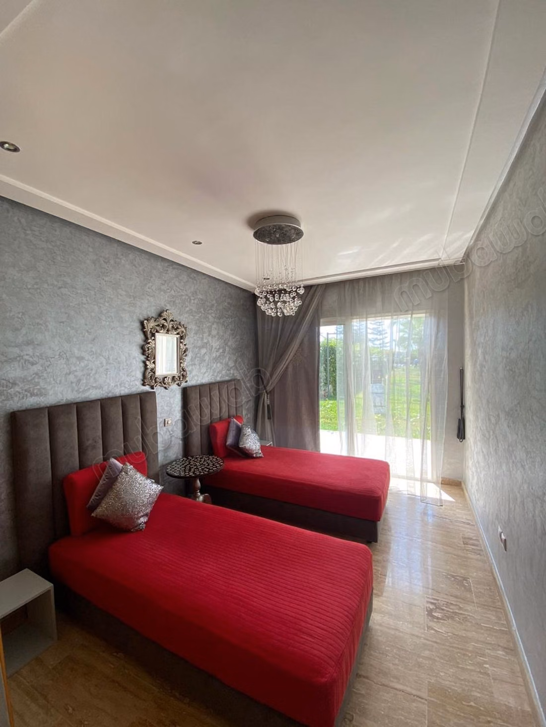 Joli appartement non meublé à louer